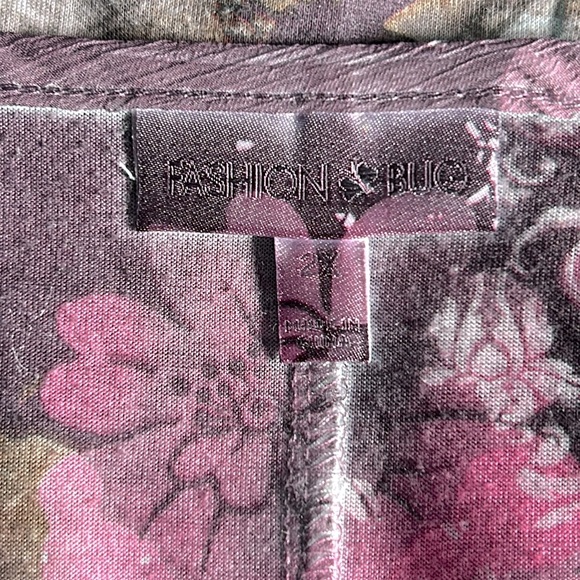 Fashion Bug Vintage Y2K Embellished Flowy Handkerchief Hem Women’s Size 2X Top - Picture 13 of 14